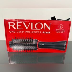 Revlon One-Step Volumizer Plus